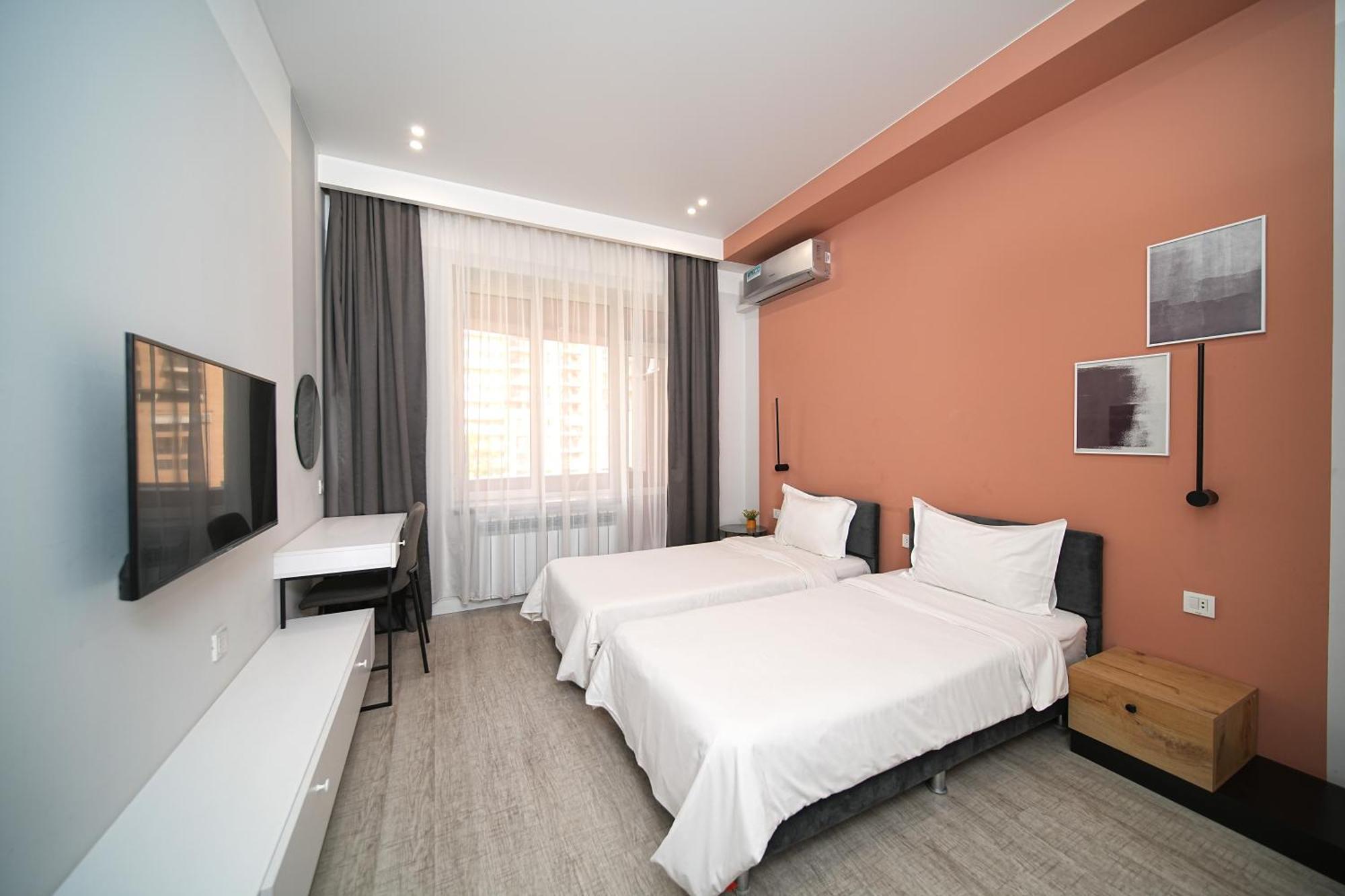 Sweet Home Apart-Hotel เยเรวาน ภายนอก รูปภาพ
