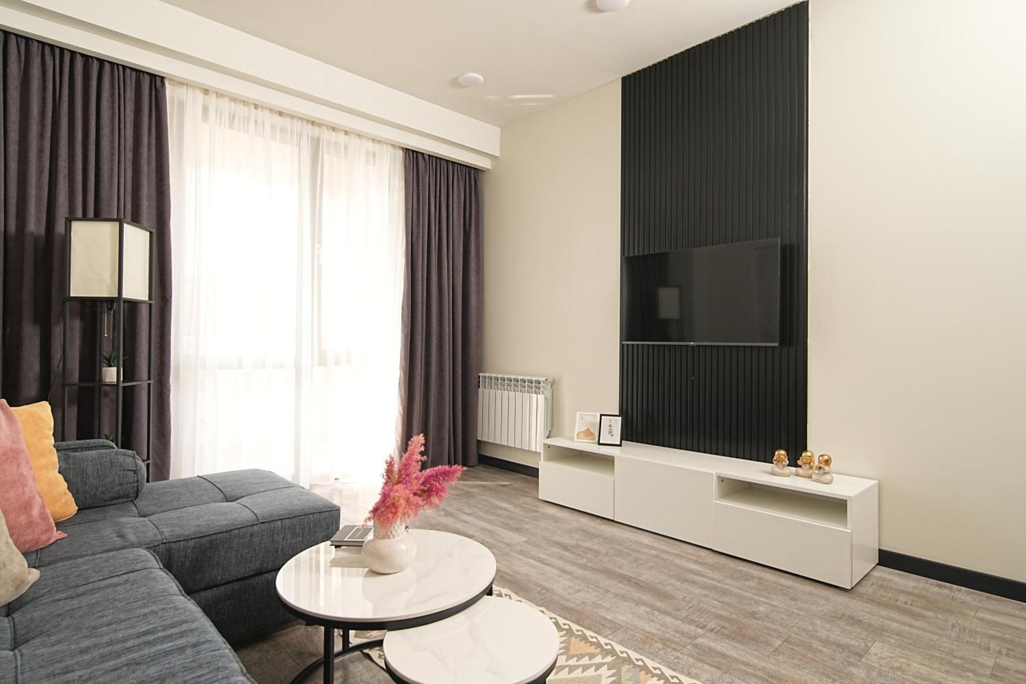 Sweet Home Apart-Hotel เยเรวาน ภายนอก รูปภาพ