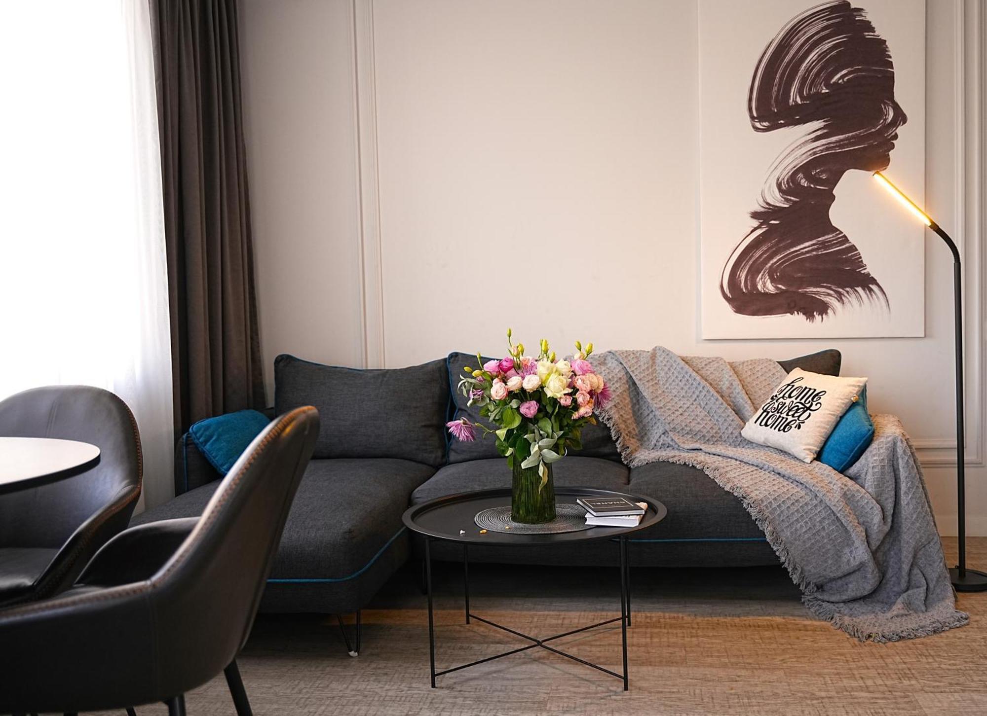 Sweet Home Apart-Hotel เยเรวาน ภายนอก รูปภาพ
